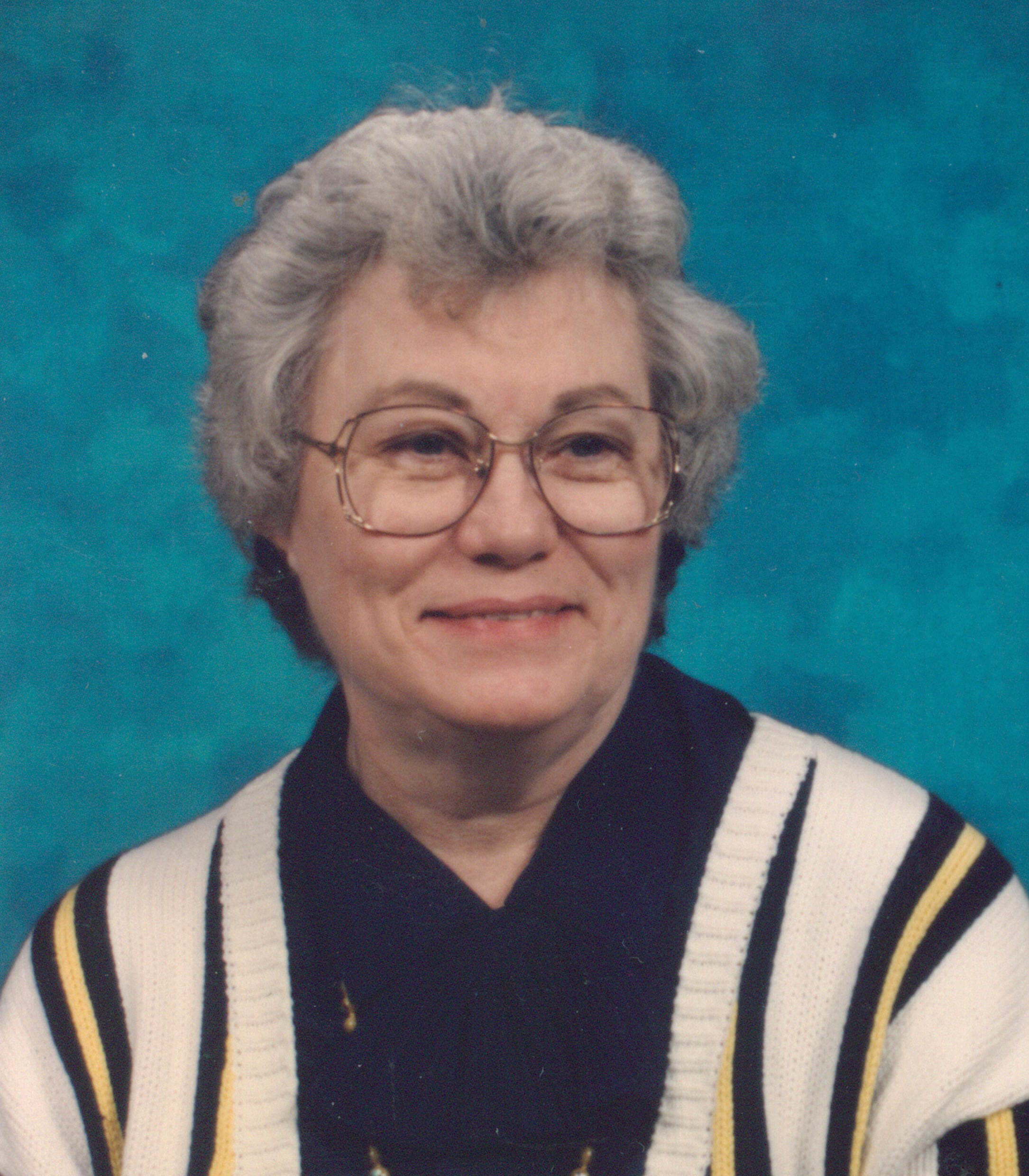 Alma Taylor nee Scott obituary photo