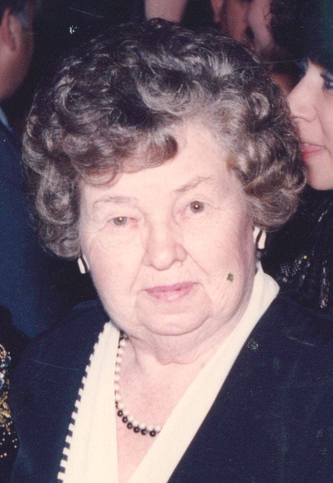 Leona V. Sullivan obituary photo
