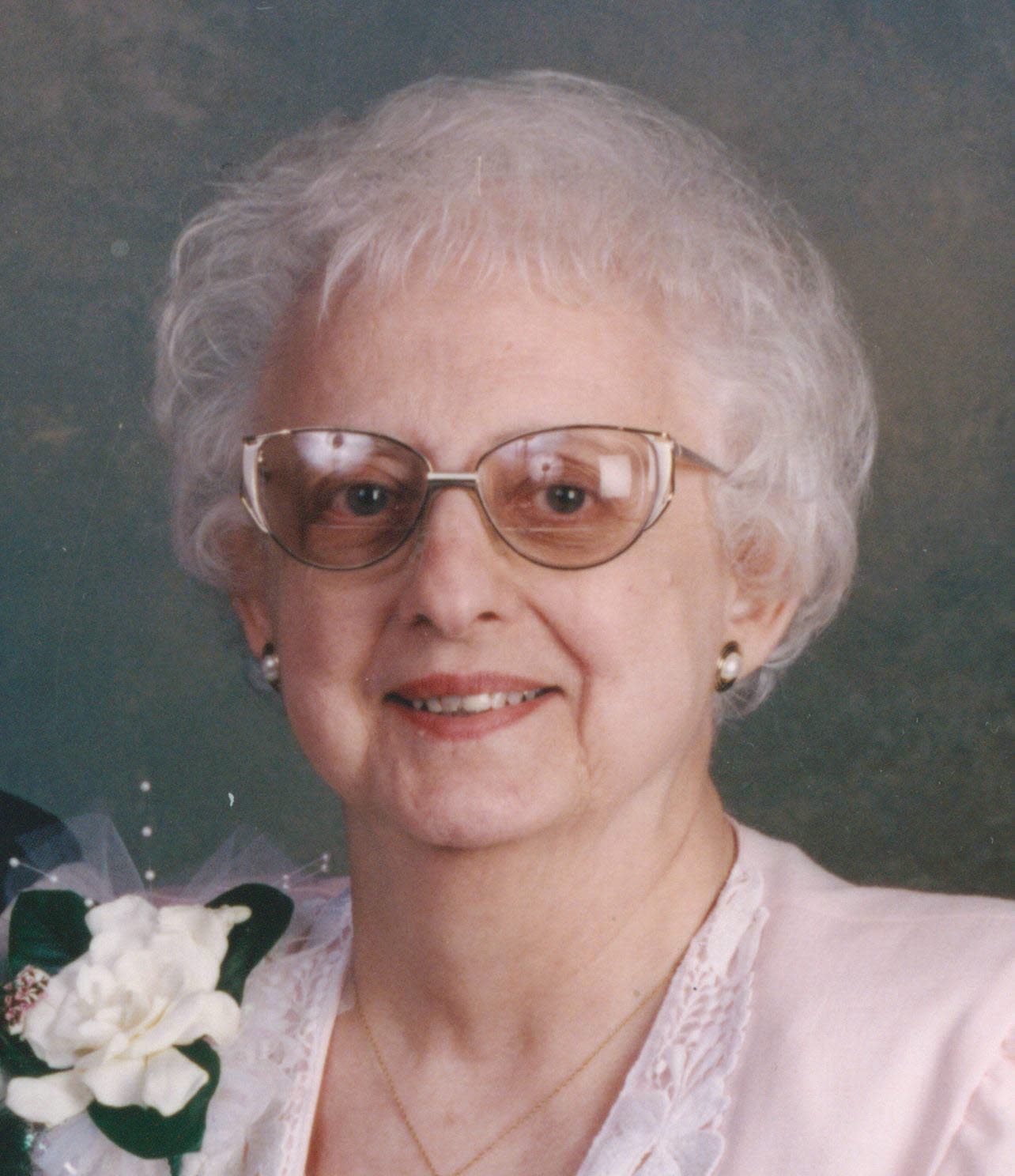 Pauline L. Huegel obituary photo