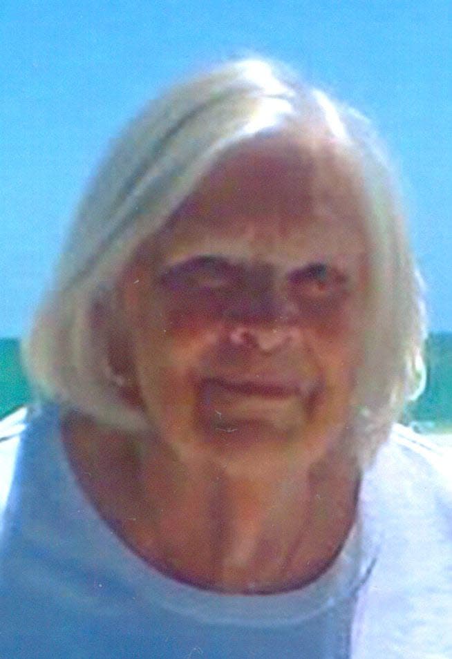 Frances June Leonardo obituary photo