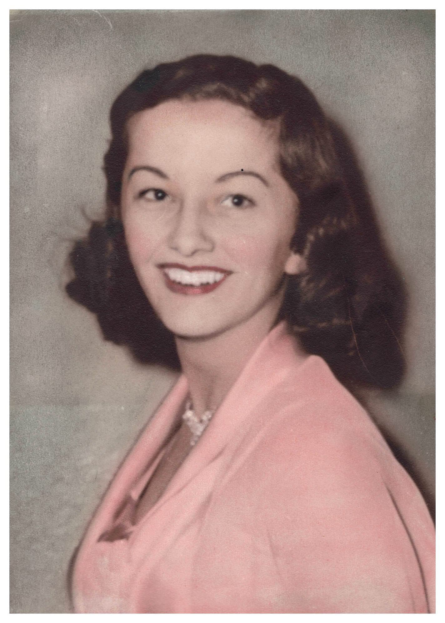 Julia Lee "Tiny" Scrementi obituary photo