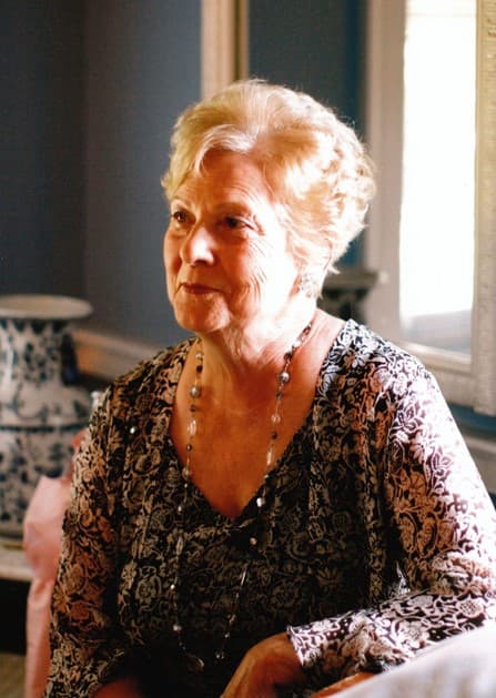 Mary J. Walton obituary photo