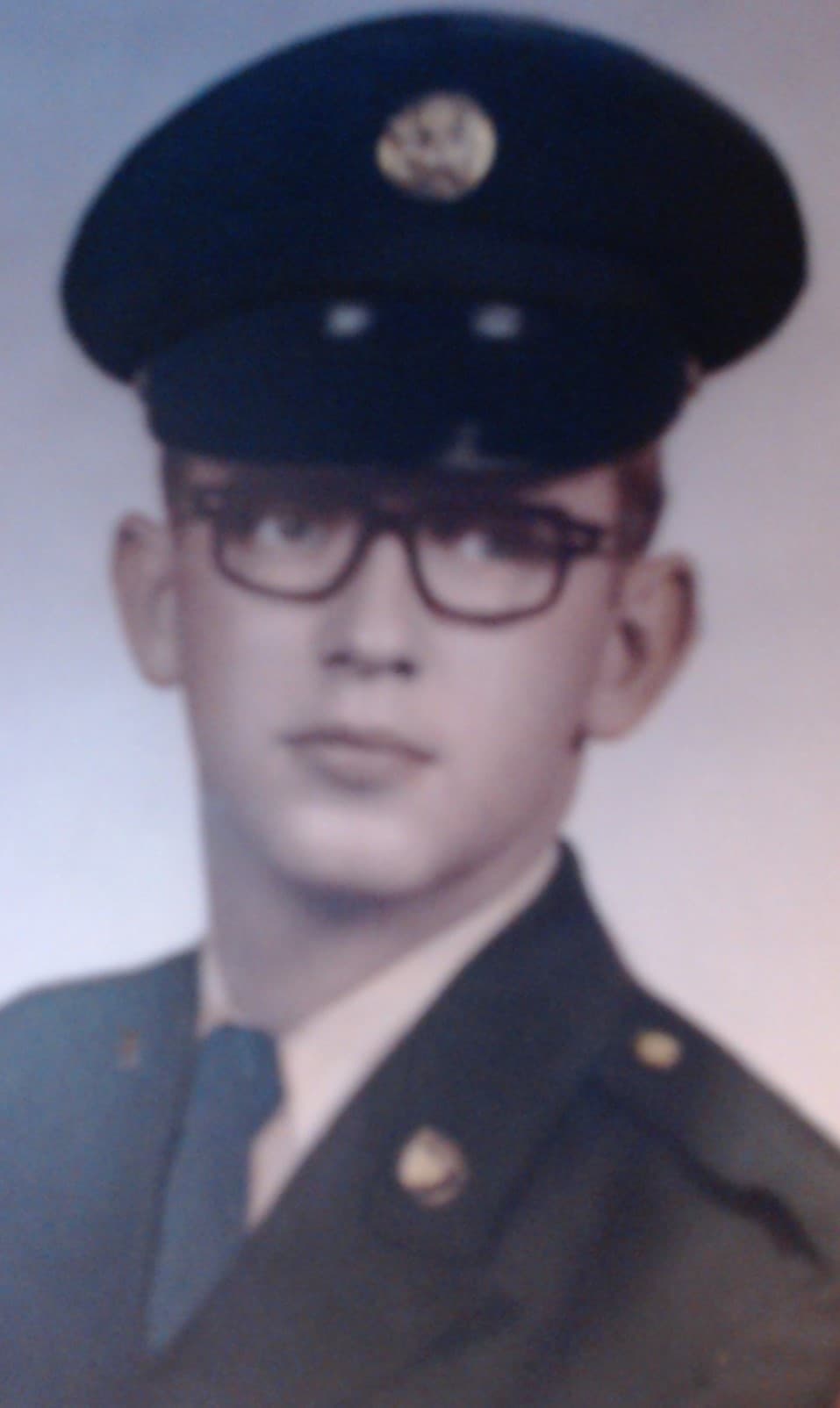 Dale H. Endicott obituary photo