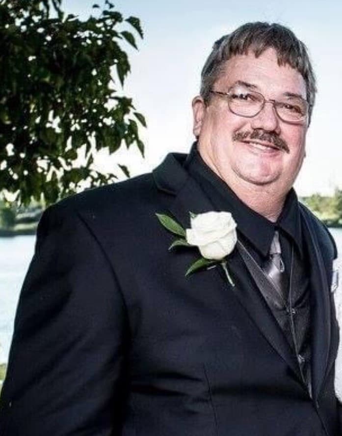 Dale Robert Mackrow obituary photo