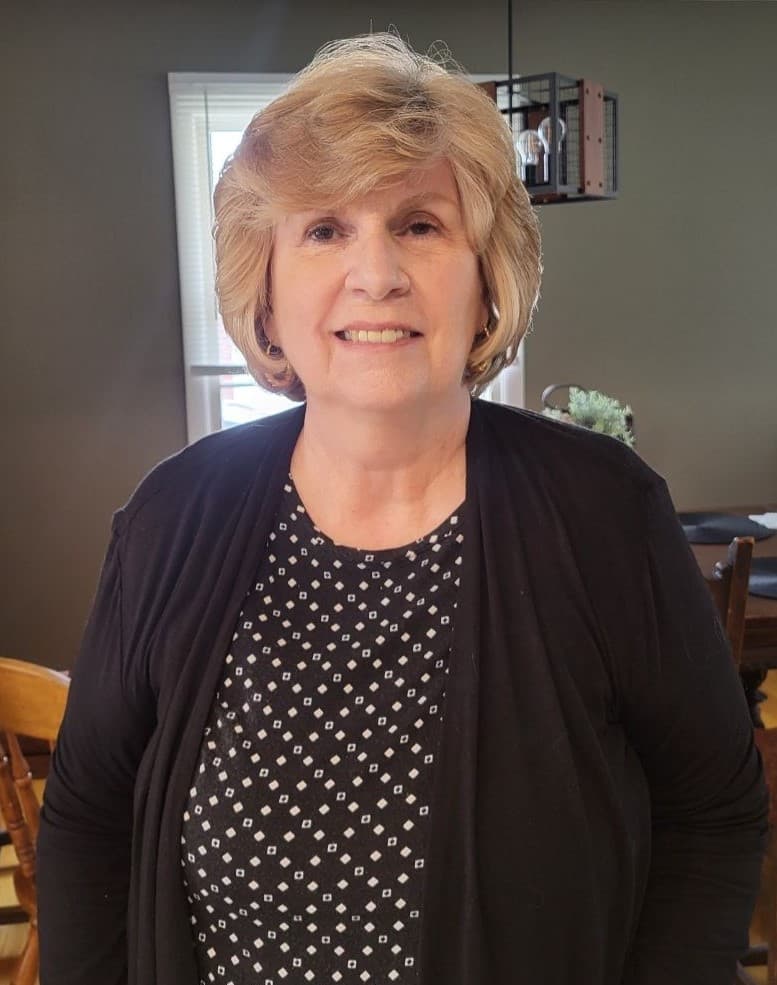Louise Davis obituary photo